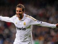 FB体育注册网址-小贾伦主宰比赛走向，勇士逆转凯尔特人，一场意志与战术的胜利