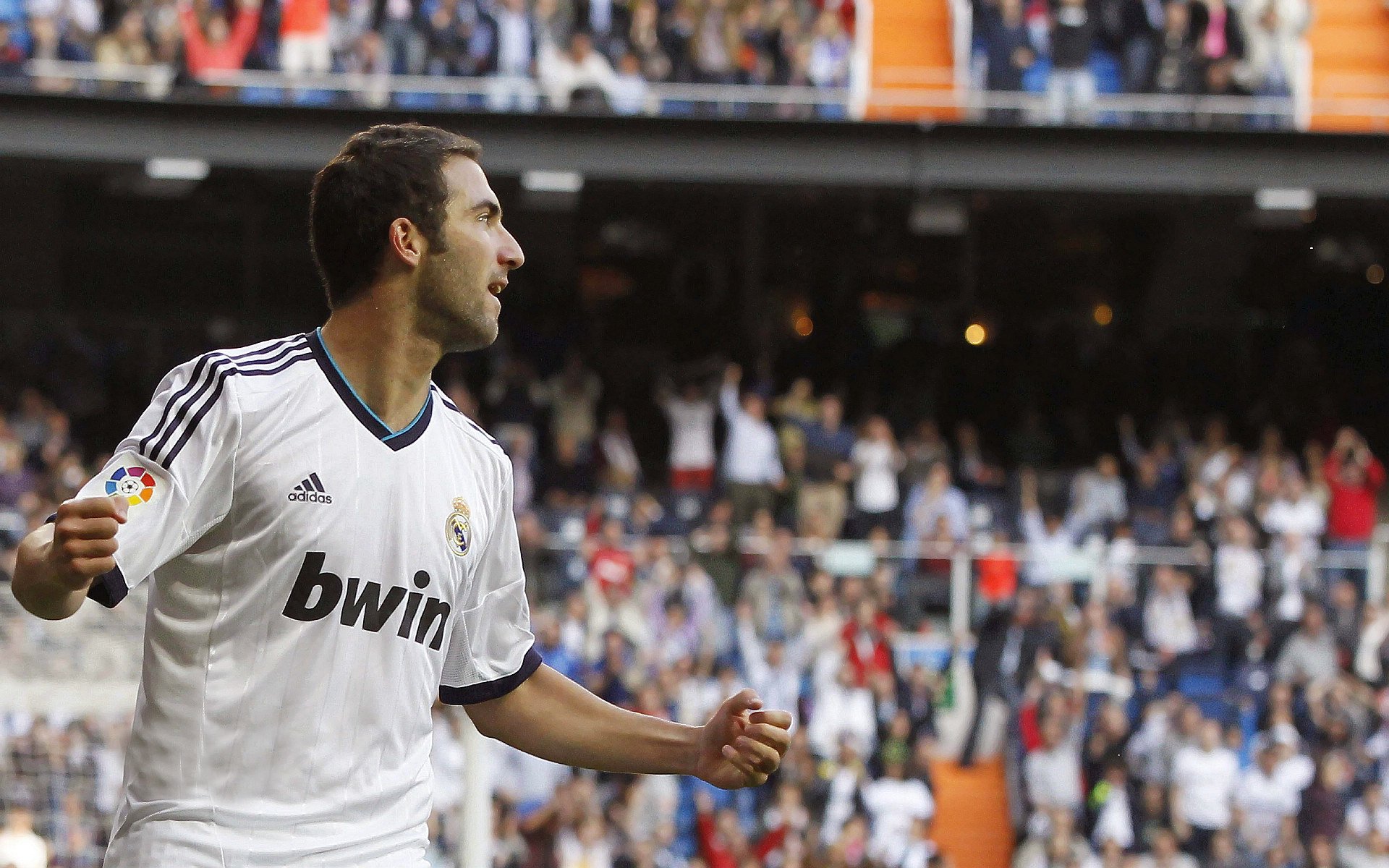 托尼攻防两端统治赛场，卡塔尔火力全开压制哥斯达黎加