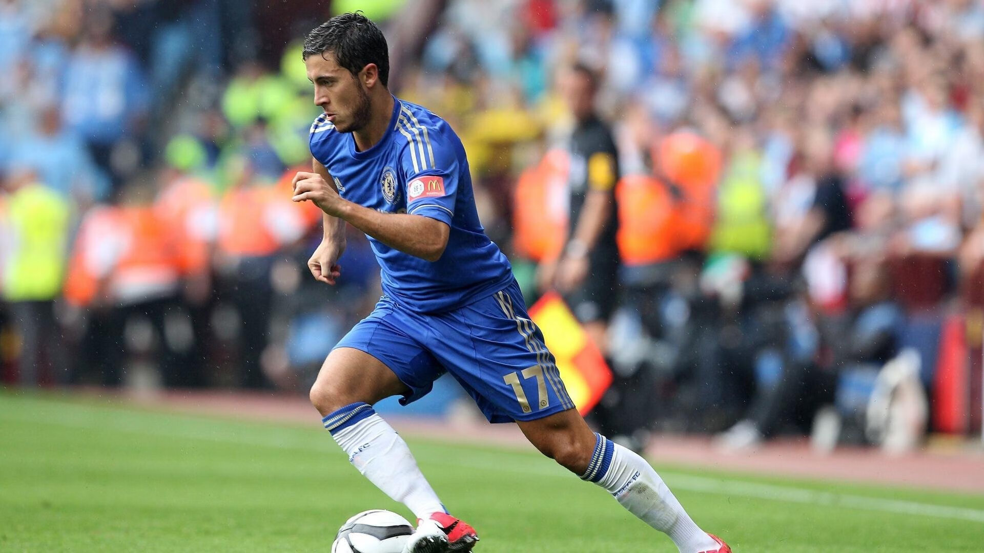 从里昂到曼城，阿坎吉的欧冠决赛接管与瑞士足球的战术革命