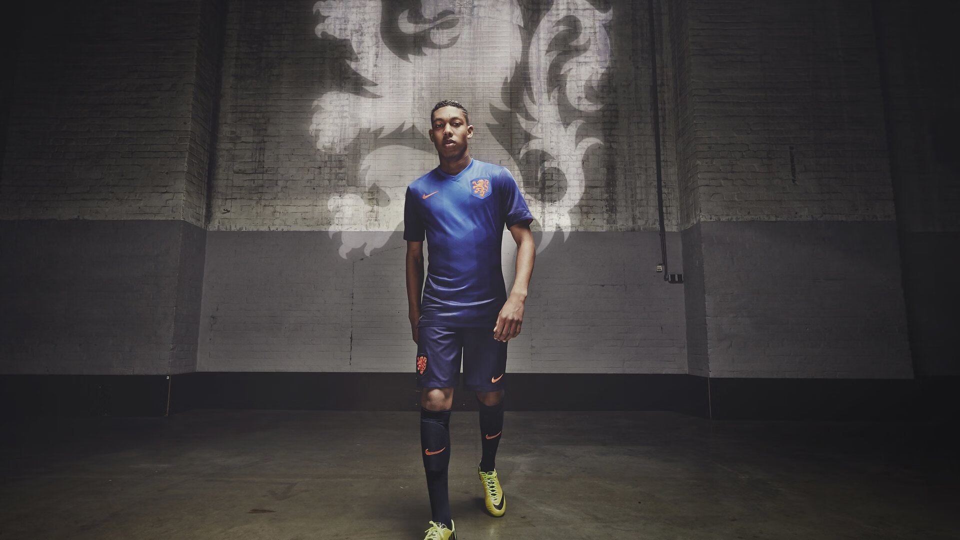 快船铁蹄碾碎开拓者，戈贝尔禁区霸权宣告新时代